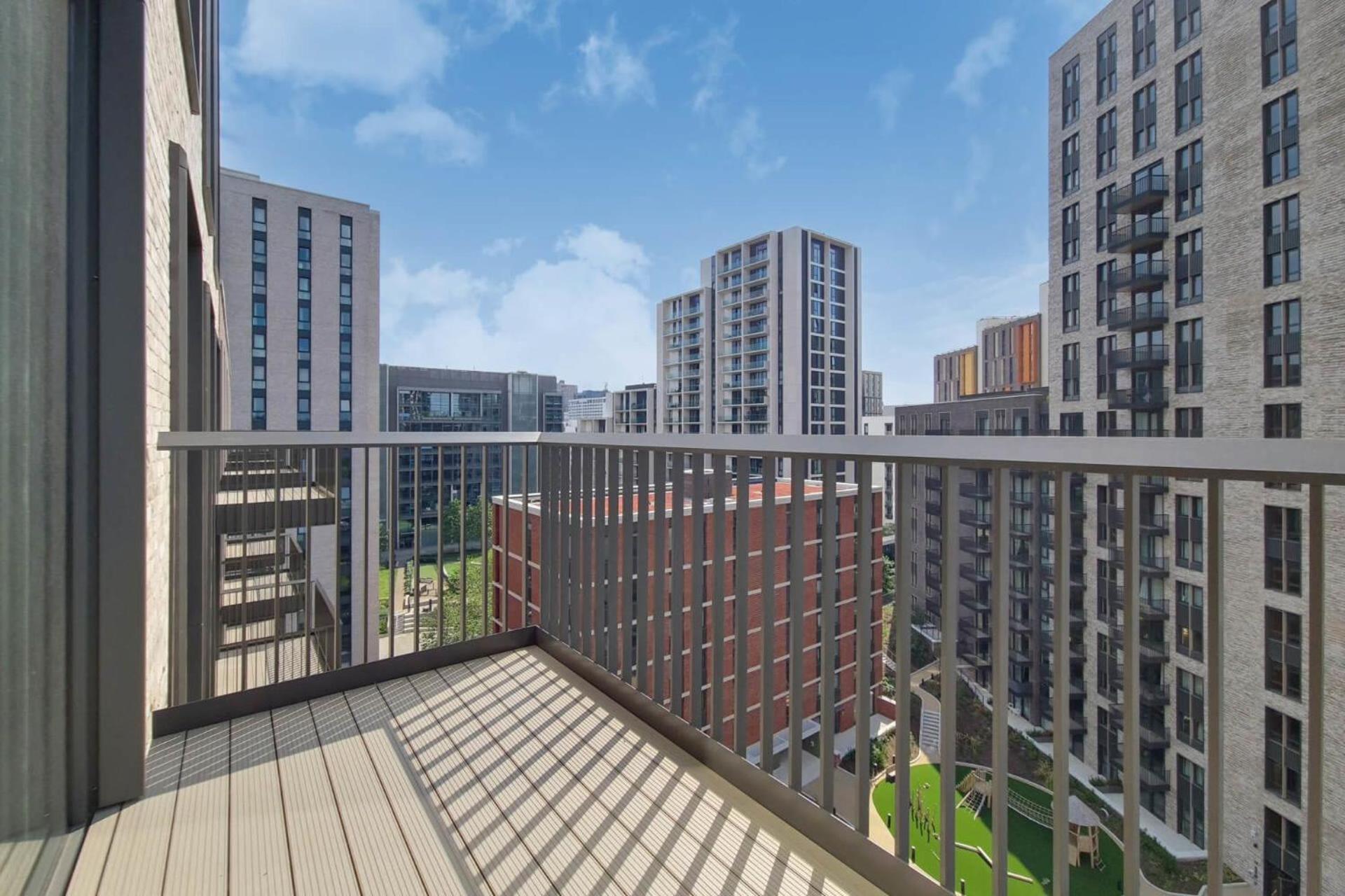 Botanical-Inspired Apartments At Repton Gardens Right In The Heart Of Wembley Park London Exterior photo